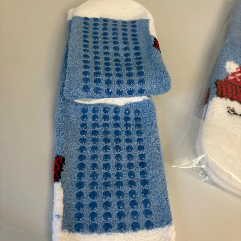 Women's Cozy Cabin Boot Socks Two Pairs Women’s Shoe Size 5 to 10 Non Slip NWT